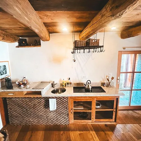 Di Sotto, House & Breakfast