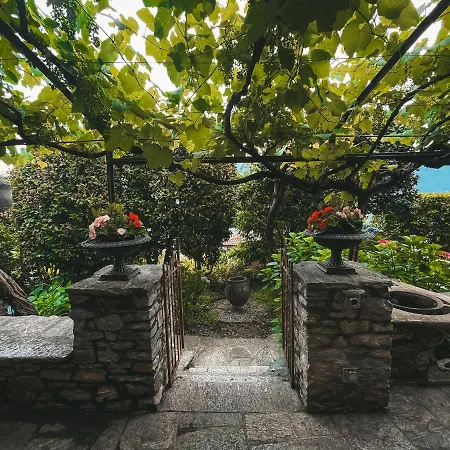 Di Sotto, House & Breakfast Muralto