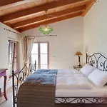 فندق مبيت وإفطار Di Sotto, House & Breakfast 4*