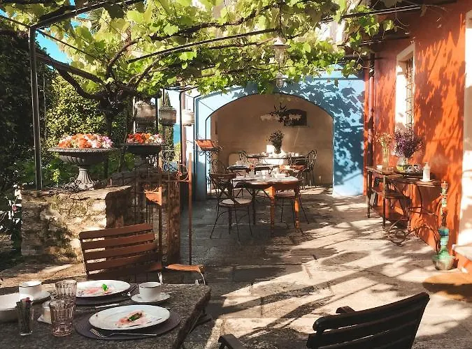 Di Sotto, House & Breakfast فندق مبيت وإفطار Muralto