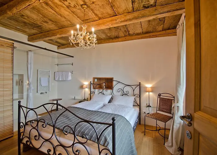 Di Sotto, House & Breakfast Muralto