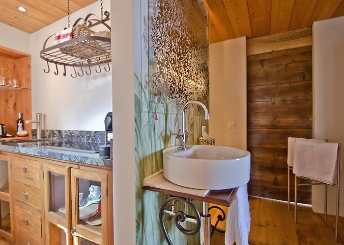 Di Sotto, House & Breakfast Muralto