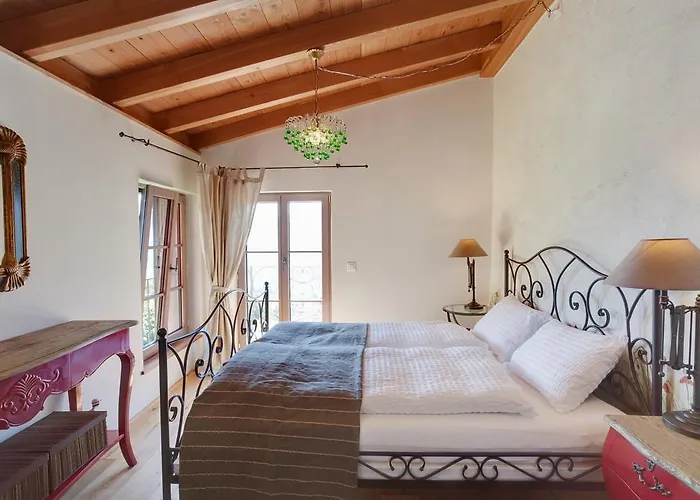 فندق مبيت وإفطار Di Sotto, House & Breakfast 4*